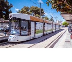 Le tramway de Marseille décoré aux couleurs du pacte vert